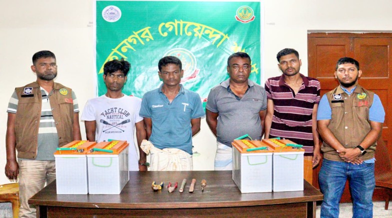 নগরীতে অটোরিকশা চালক হত্যার রহস্য উদঘাটন: গ্রেপ্তার ৮